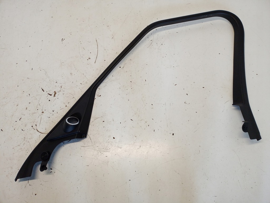 фото №1, Рамка защита дверь правый перед range rover vogue l405