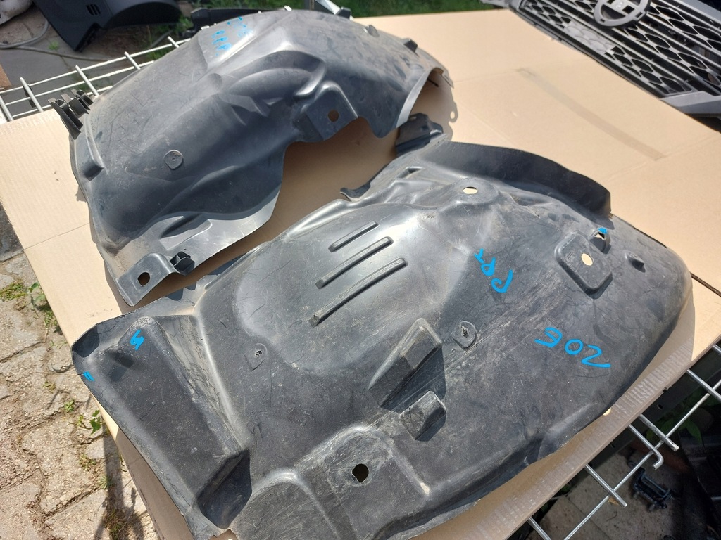 фото №4, Підкрилок праве перед renault zoe lift 19- ii