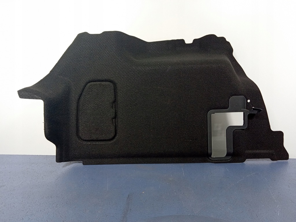 фото №1, Puma ii mk2 оббивка багажника ліва l1tbs45423ad