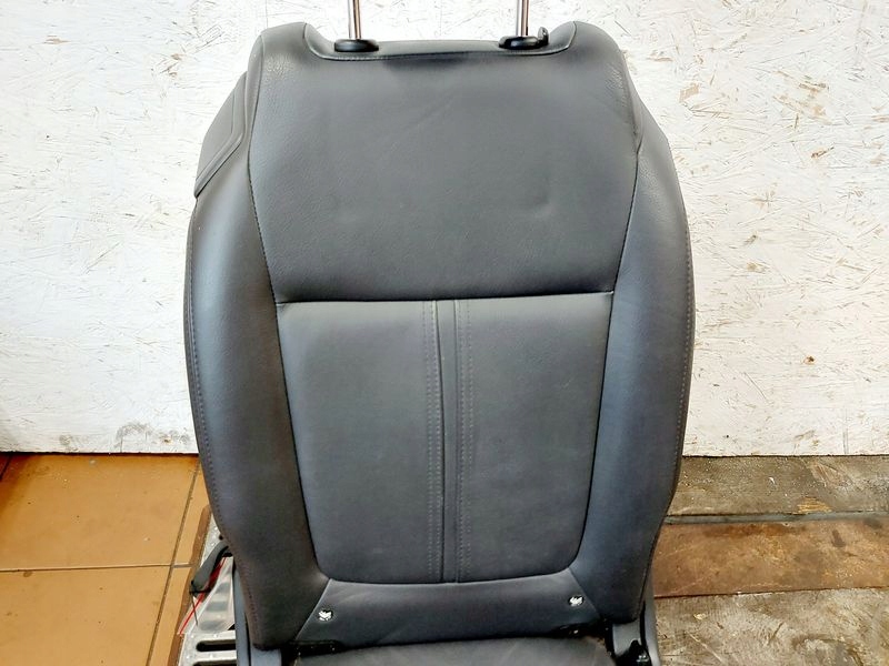 фото №3, Peugeot 5008 1 i сиденье ii 2 ряд правый полукожа