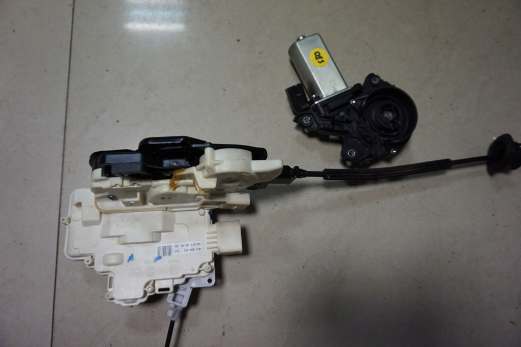 фото №1, Замок з доводчик задня l 4h0839015 audi a8 s8 d4