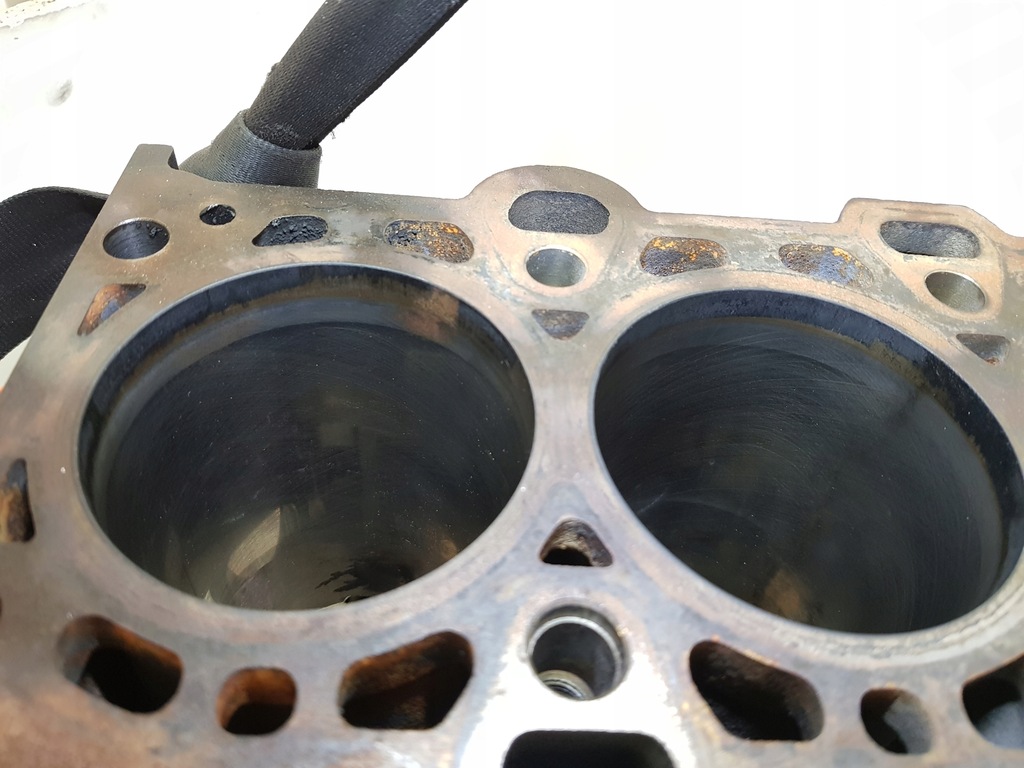 фото №11, Блок двигателя 256d1 bmw e39 2.5d m57d25