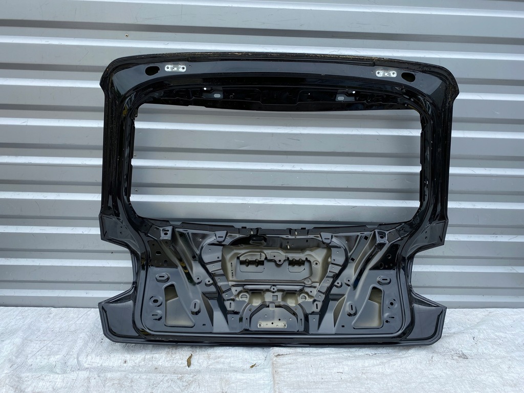 фото №5, Audi q2 кришка багажника задня 81a