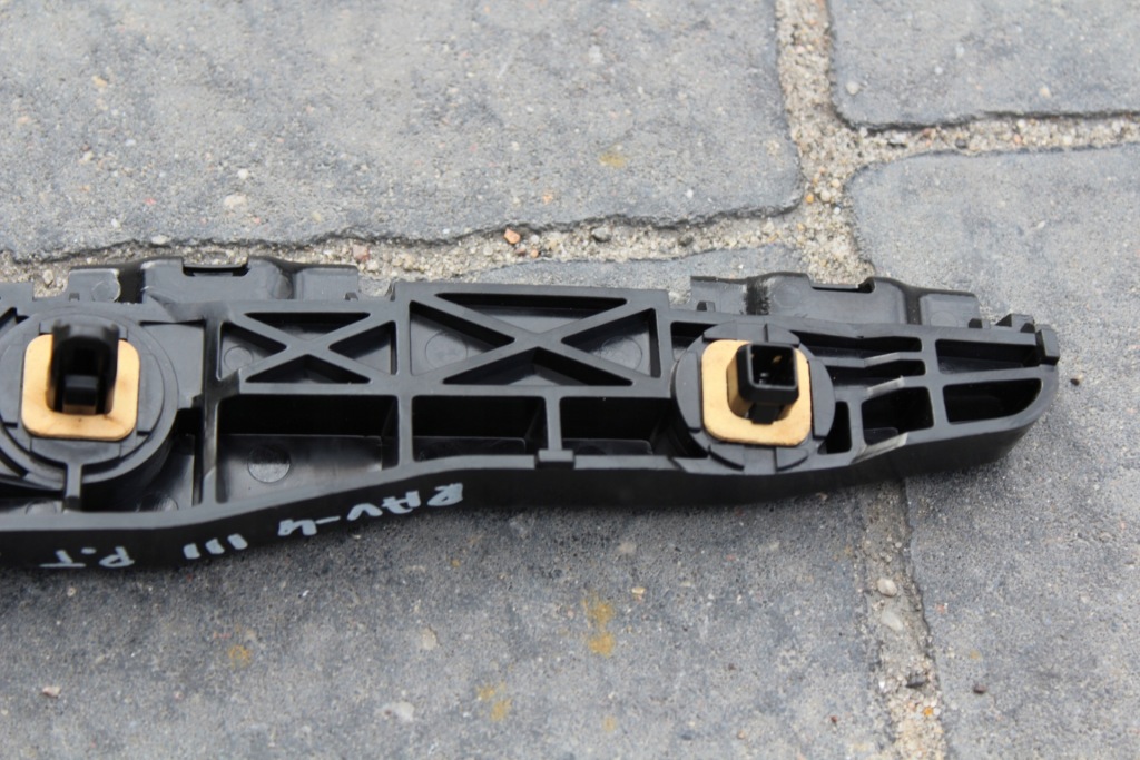 Кронштейн  бампера кронштейн правая  задний rav 4 3 52155-42011 оригинал новый Цена