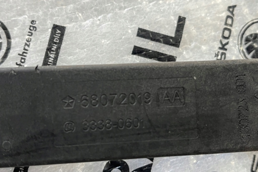 фото №1, Модуль керування keyless dodge challenger coupe 68073019aa 2013