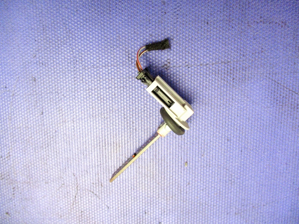 фото №1, Датчик температуры внутренней 4b0820539 audi a3