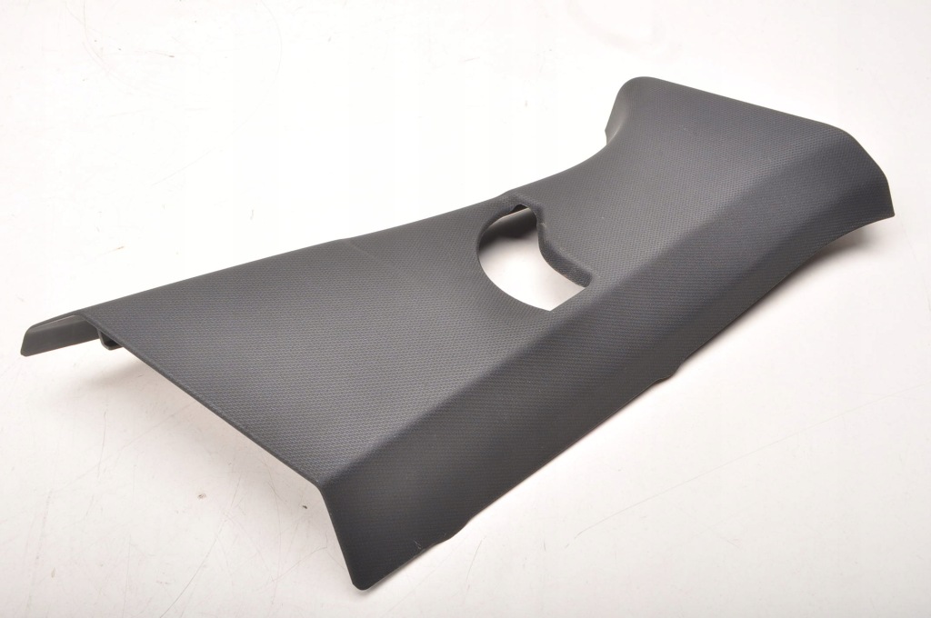 Купить Bmw u06 накладка стойка правый  7952562