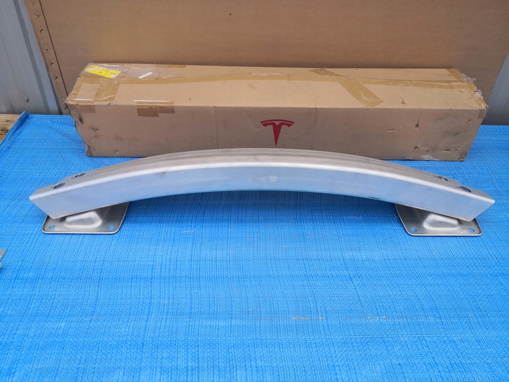Tesla model 3 балка задняя pod бампер nowa Оригинал