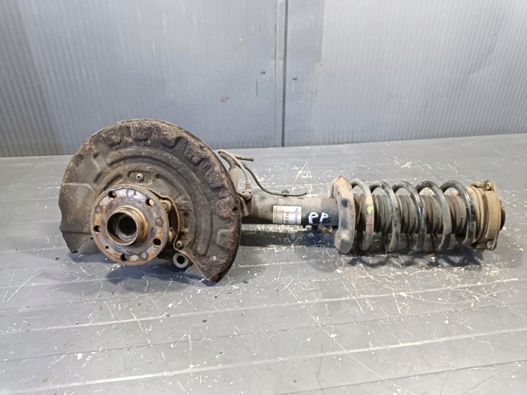 фото №1, Opel insignia a 2.0 cdti mcperson/zwrotnica правый перед