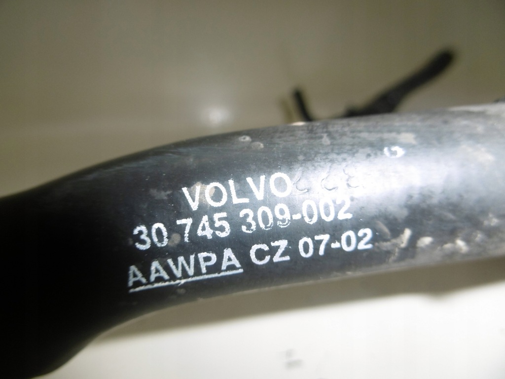 фото №7, Шланг трубка wąż wody volvo xc90 s80 4.4 v8