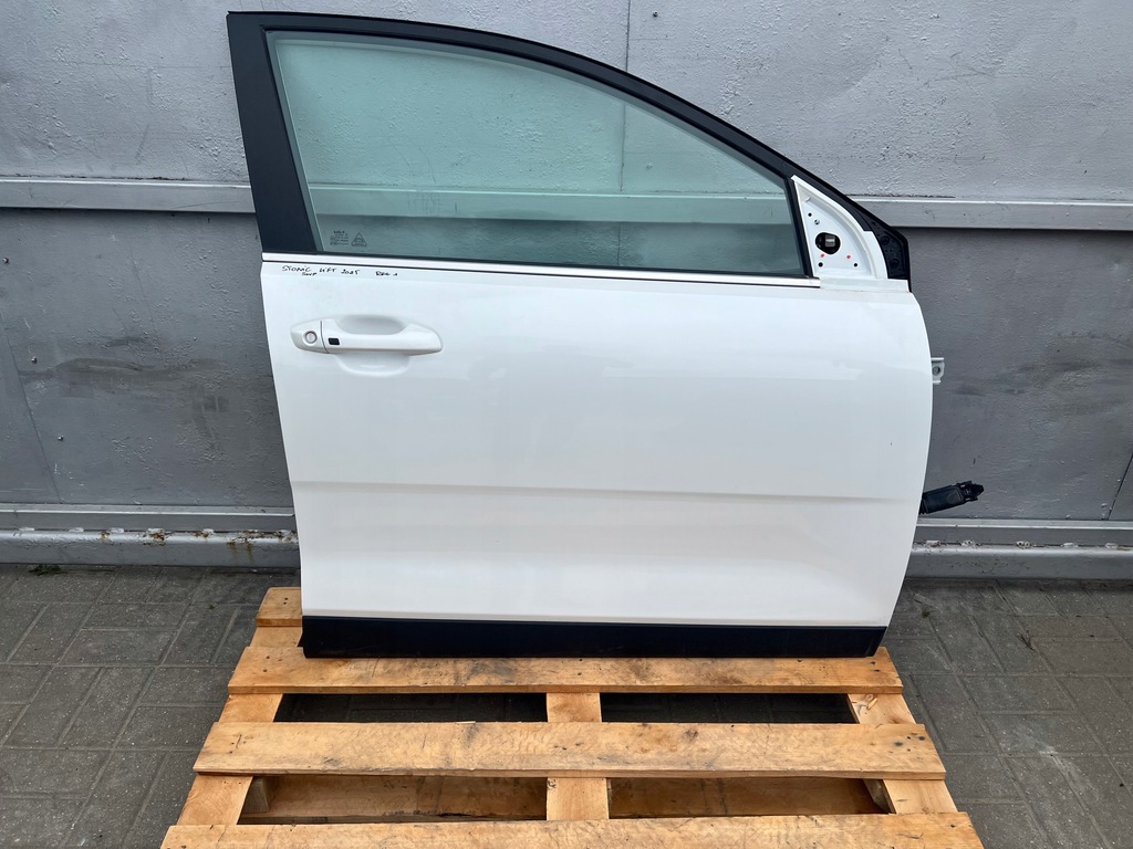 фото №1, Дверь правое передние перед kia stonic lift 2024 цвет swp полный