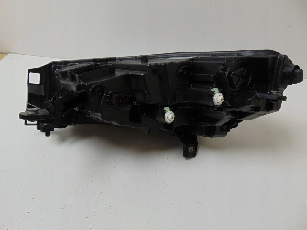 фото №11, Лампа правая перед skoda enyaq 5lb941016f europa