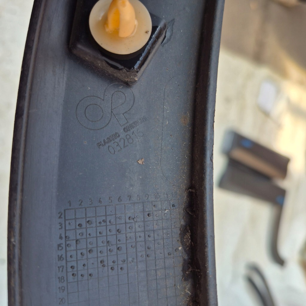 фото №12, Renault captur i 1 13-19 молдинг накладка крыла левый перед