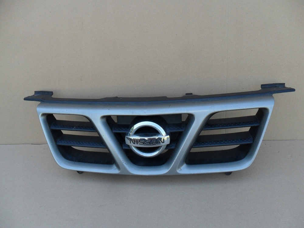 фото №1, Nissan x-trail t30 2001 2002 2003 2004 решітка радіатора
