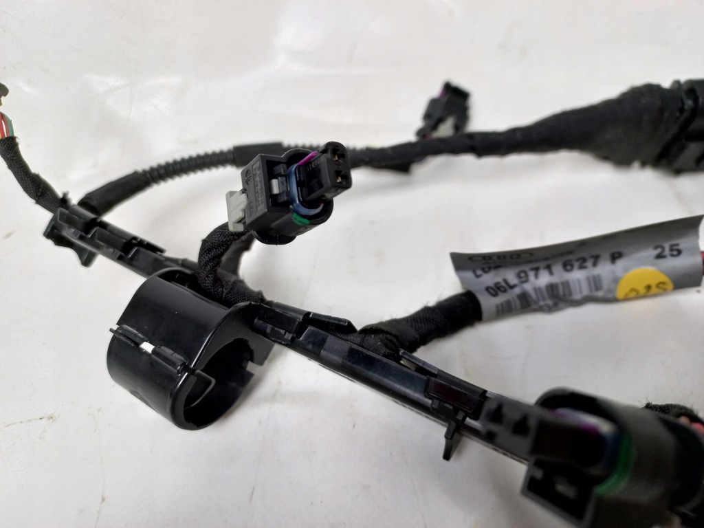 фото №7, Audi a4 b9 2015 - джгут форсунок 06l971627p