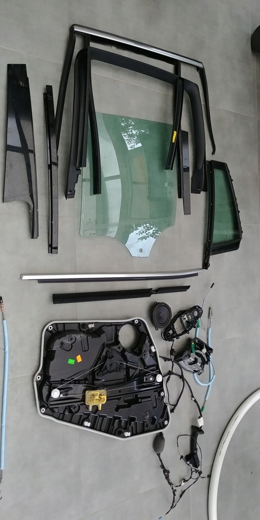 фото №4, Рамка захист двері скло лівий задня bmw x3 g01