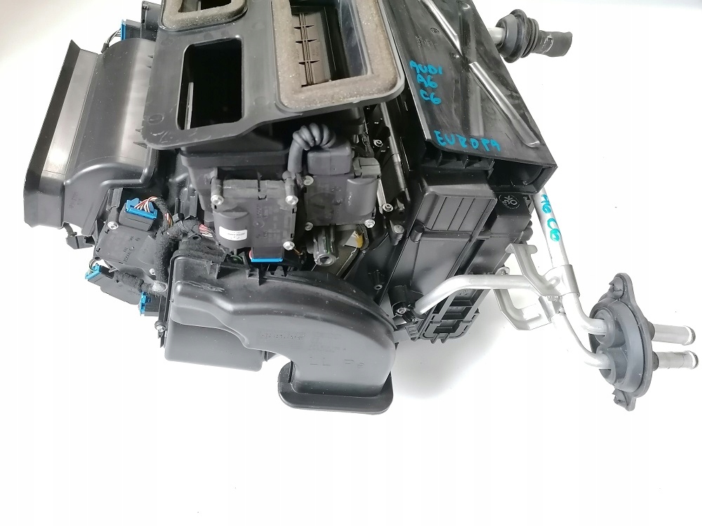 фото №8, Audi a6 c6 корпус обігрівача 4f0820155f europa