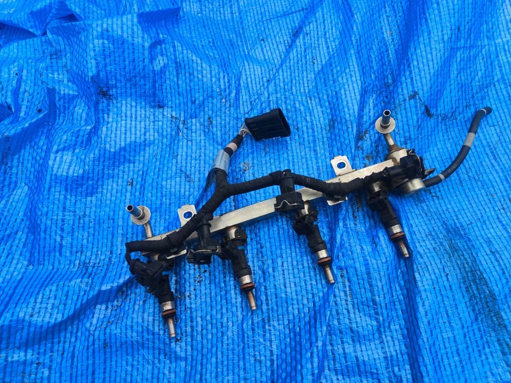 фото №1, Alfa romeo giulietta 1.4-tjet litwa упорскування форсунки комплект