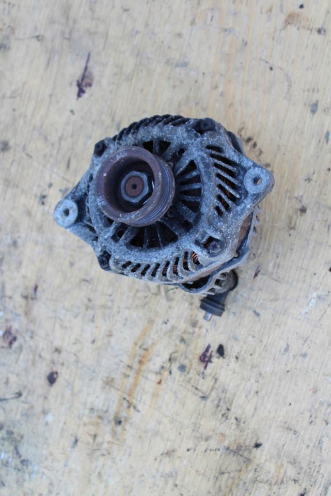 фото №1, Генератор subaru forester ii sg 23700aa521