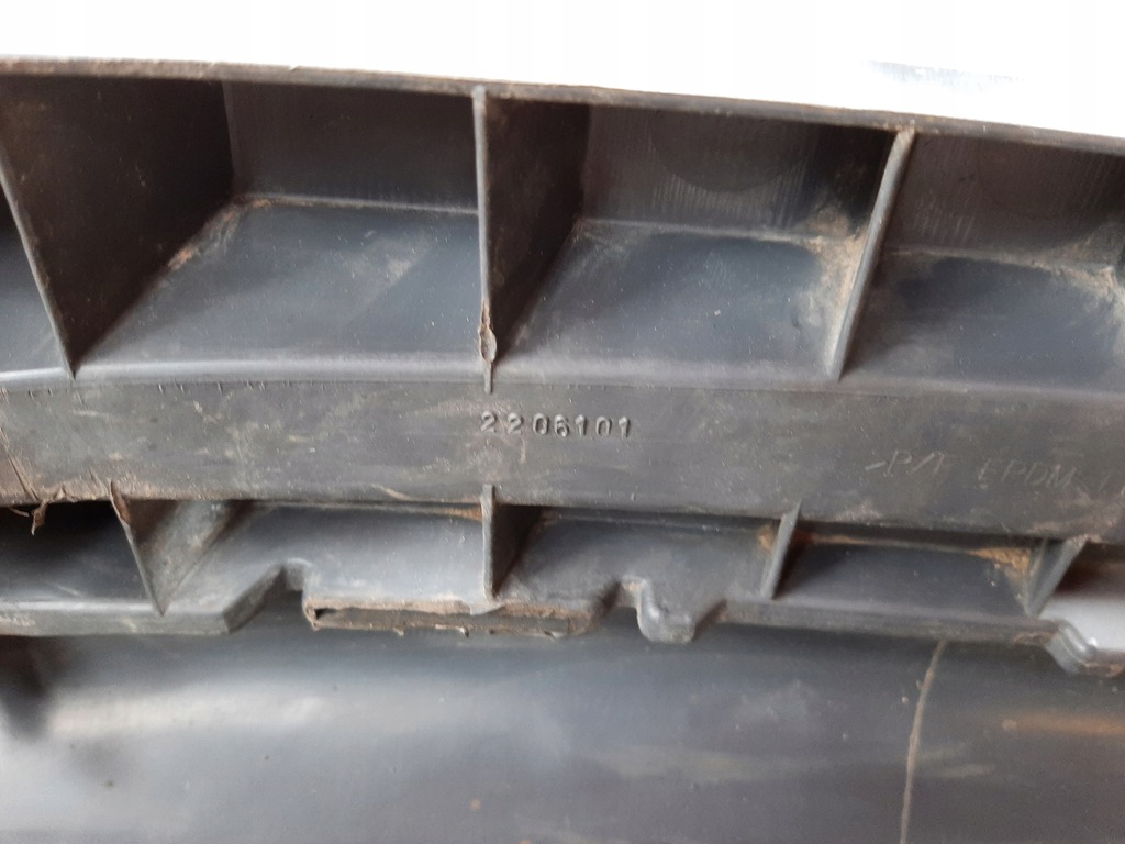 фото №11, Renault vel satis бампер задняя 2206101