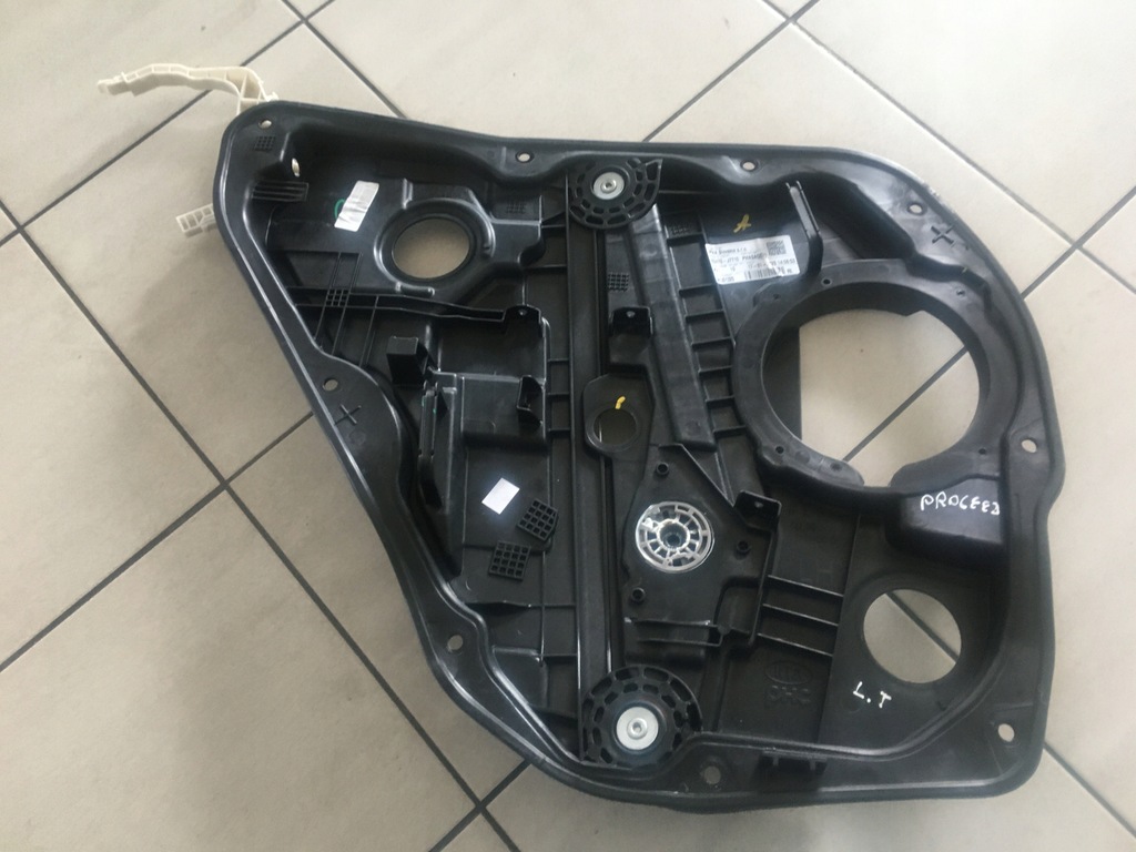 фото №1, Proceed iii 18- ceed механизм стекло левый задняя