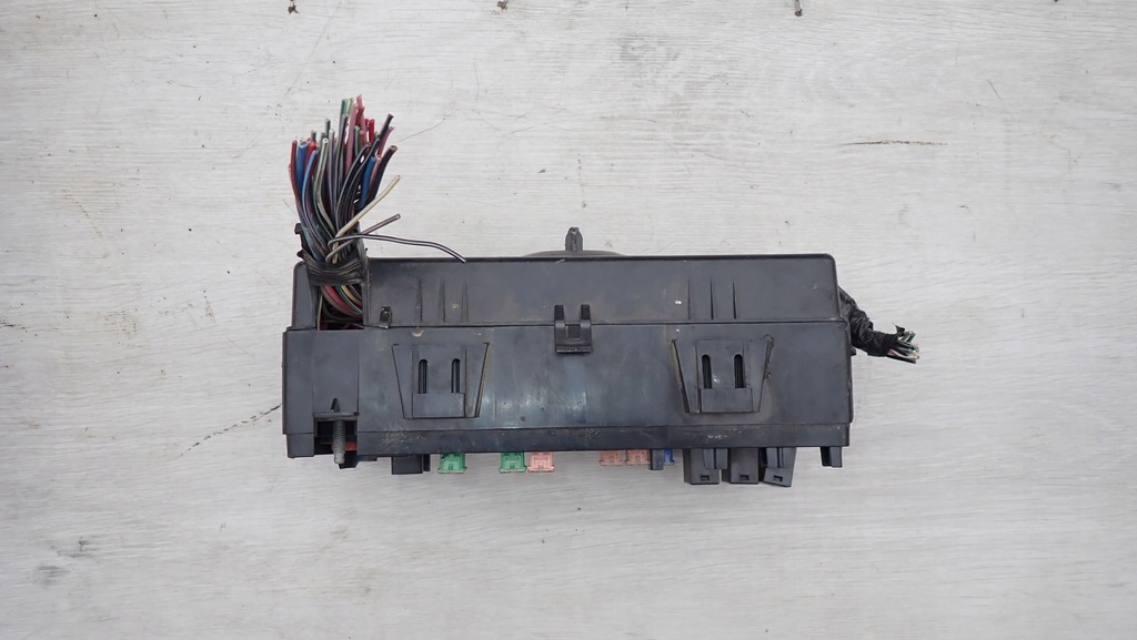 фото №5, Dodge charger коробка запобіжників