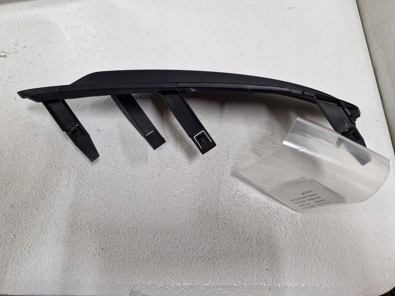 фото №7, Toyota matrix ii 2 решётка заглушка противотуманной фары бампера перед левая оригинальный номер