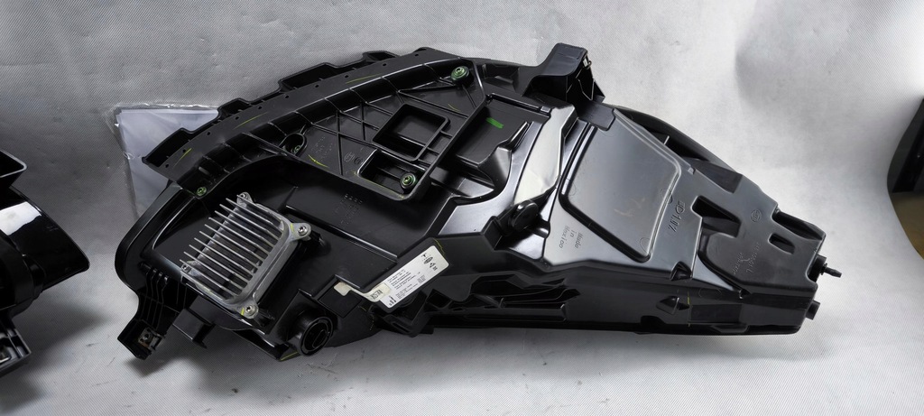 фото №12, Tesla 3 lift full led левый правый фара 1514951-00-c 1514953-00-c