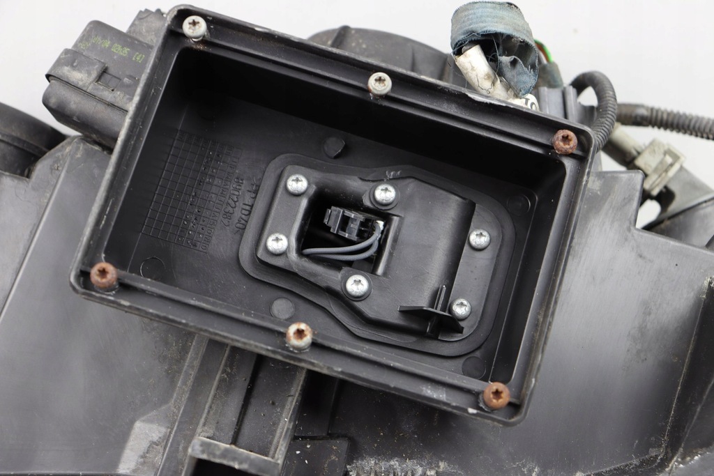 фото №10, Volvo s60 i v70 ii лампа передня права перед ксенон eu 30655906 89008798