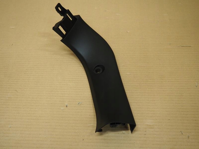 фото №1, Накладка стойка крышки левая mazda cx3 d10e68950