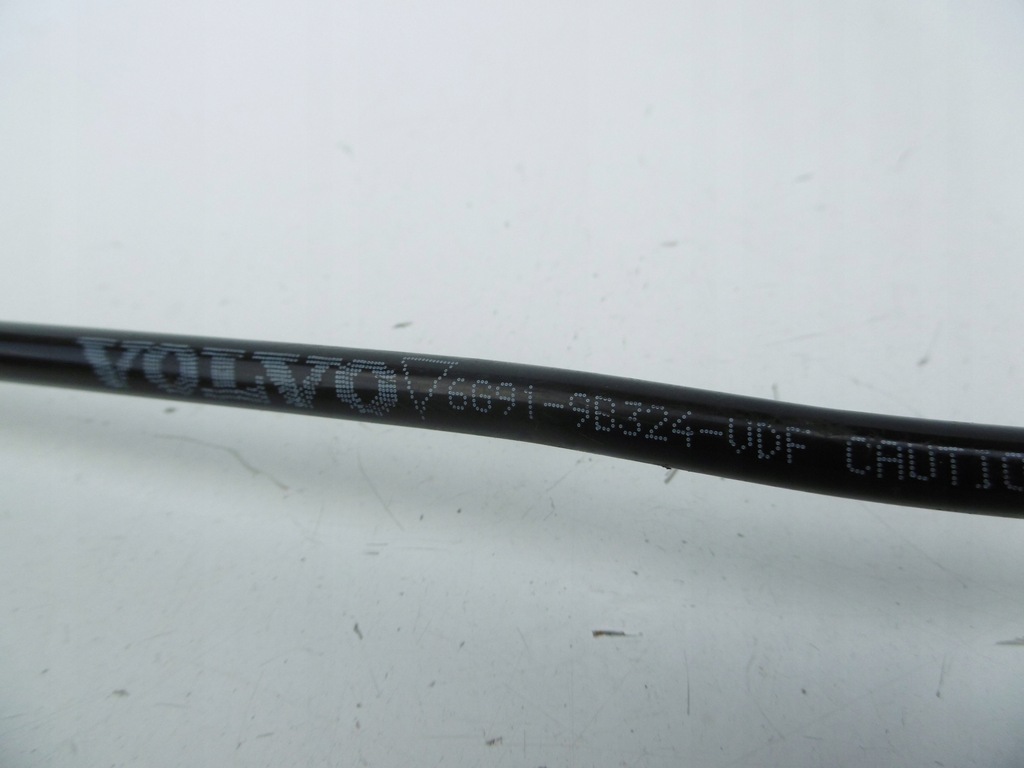 фото №7, Шланг трубка топлива volvo s80 ii v70 iii 2.4 d5