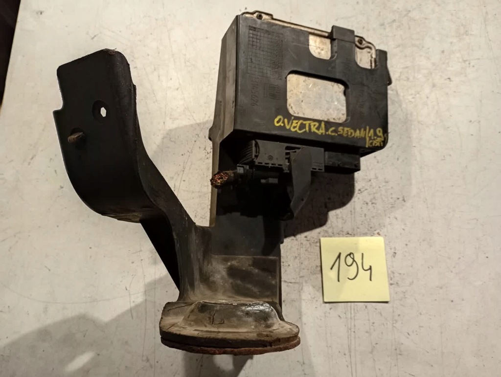 фото №1, Opel vectra c 13128930 блок керування вентилятора