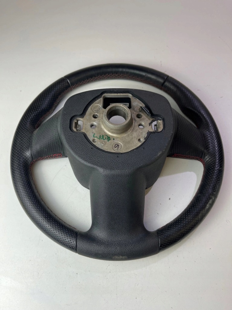 фото №15, Воздуховод кожаный skoda fabia ii monte carlo czerwona нитка