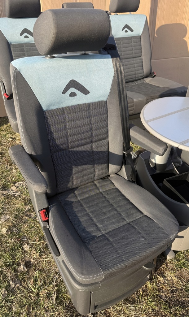 Комплект сидений сиденья сиденье заднее сиденье stolik vw multivan atlantis Киев
