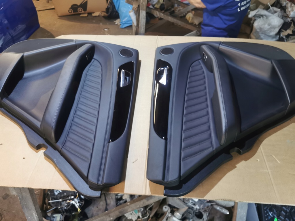 Купить Обивка обшивка дверь комплект  mercedes gle w292 правый левый задний