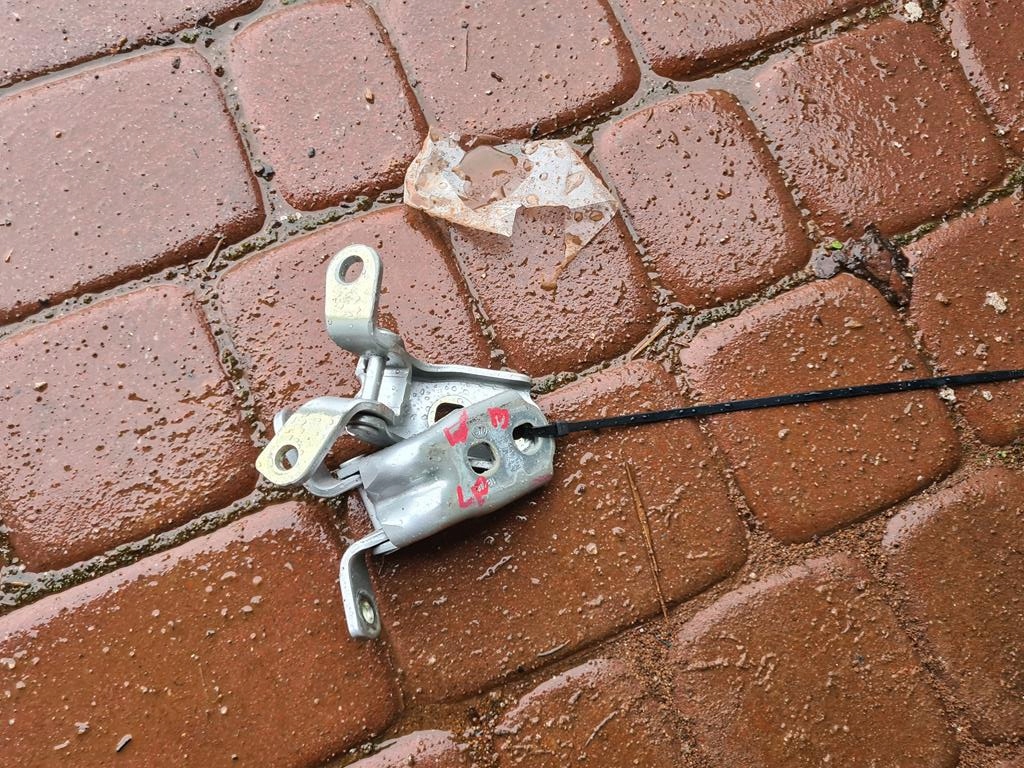 фото №1, Петля дверь перед левый opel insignia b