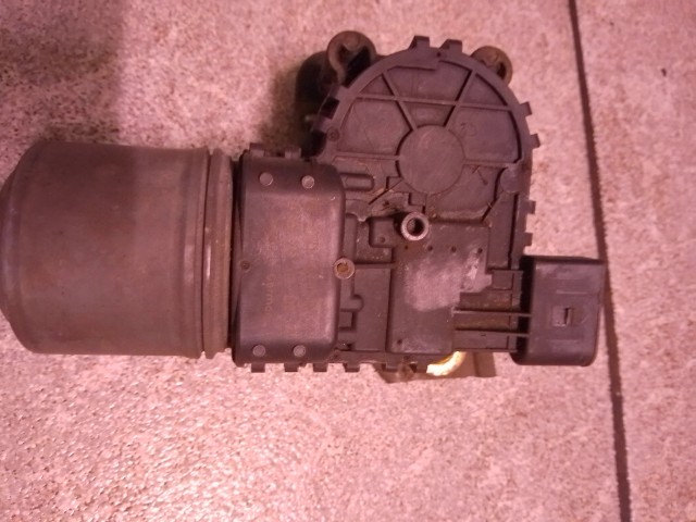 фото №1, Alfa romeo 147 оригінальний номер 0390241514 моторчик двірник перед