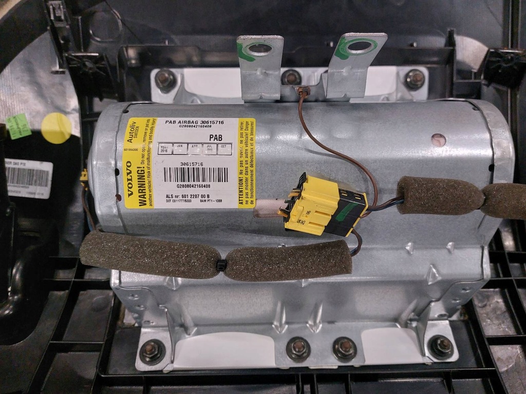 фото №10, Набор подушка безопасности postrzałowy volvo s40 ii 30615725 30615716 8697679 30615569