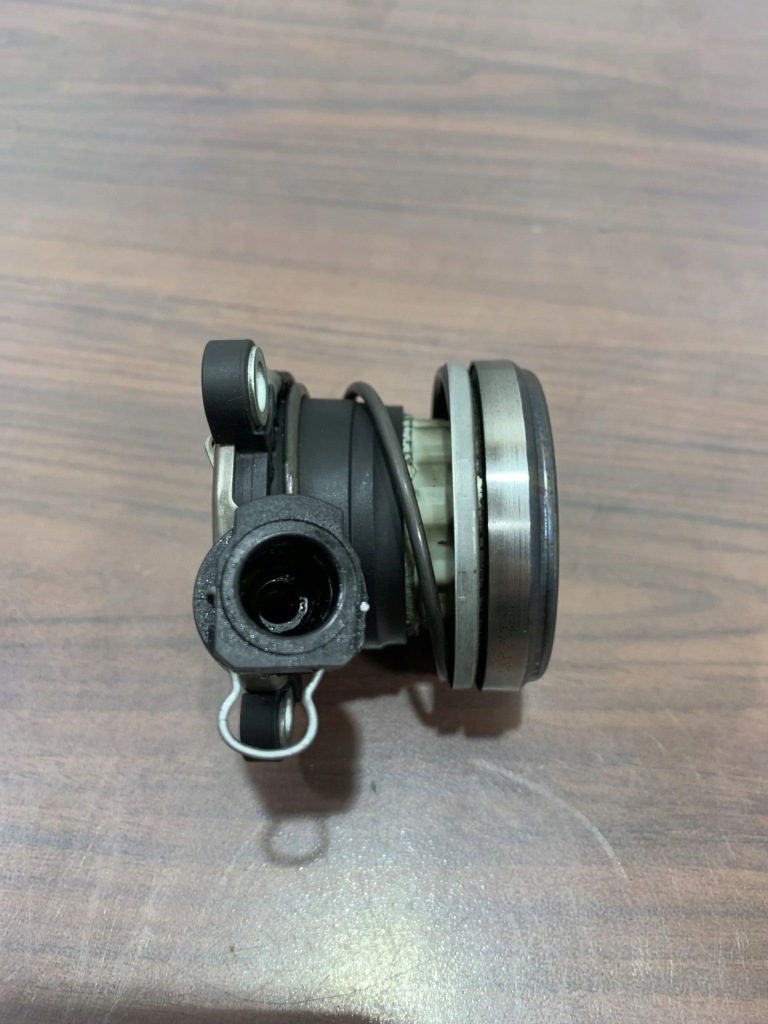 2014 opel mokka підшипник випускне 043g25192481 Зі Шроту