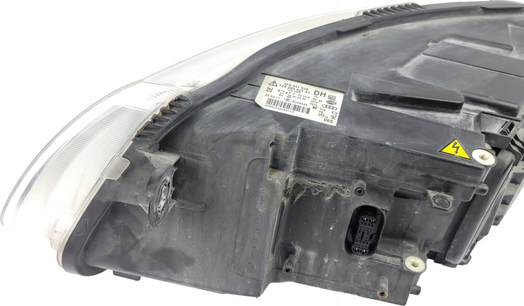 Audi a6 c6 рестайлинг  фара передняя перед правый  bi-xenon поворотный led 4f0941030dh с Разборки