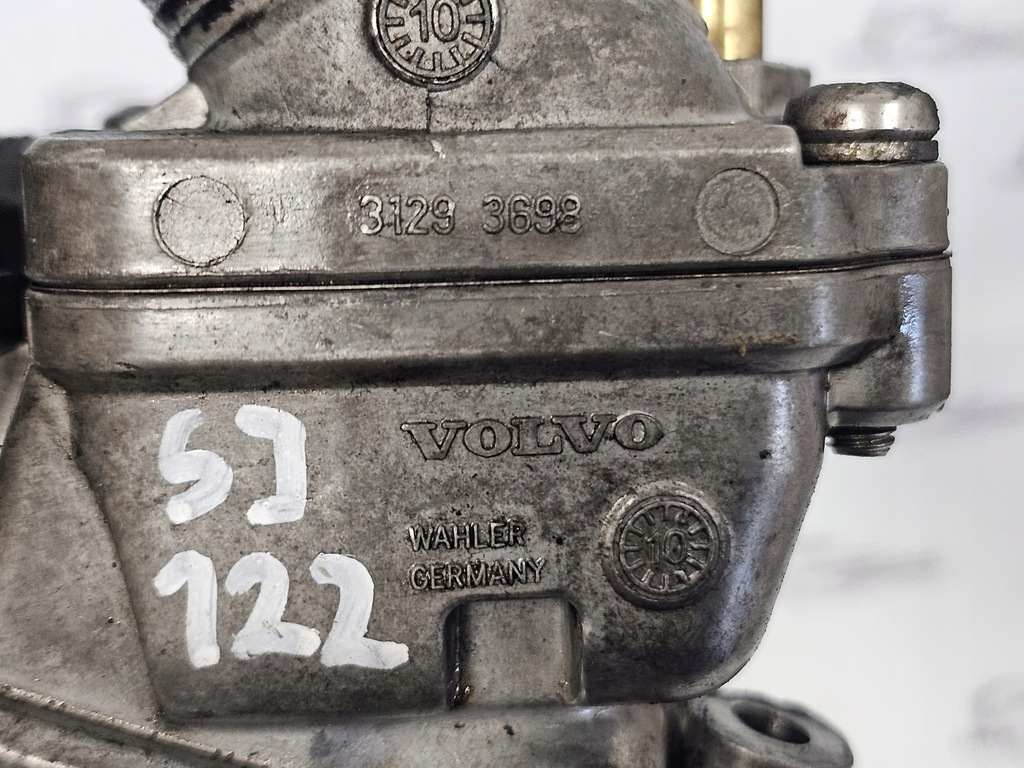 фото №6, Volvo xc70 2.4 d5 d5244t d5244t4 корпус термостата 31233698