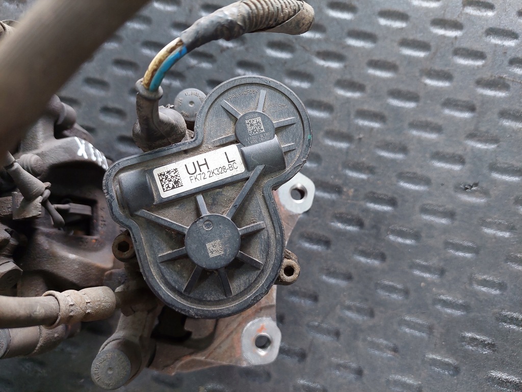 фото №4, Супорт задня задній лівий правий jaguar xe x760 2.0 d