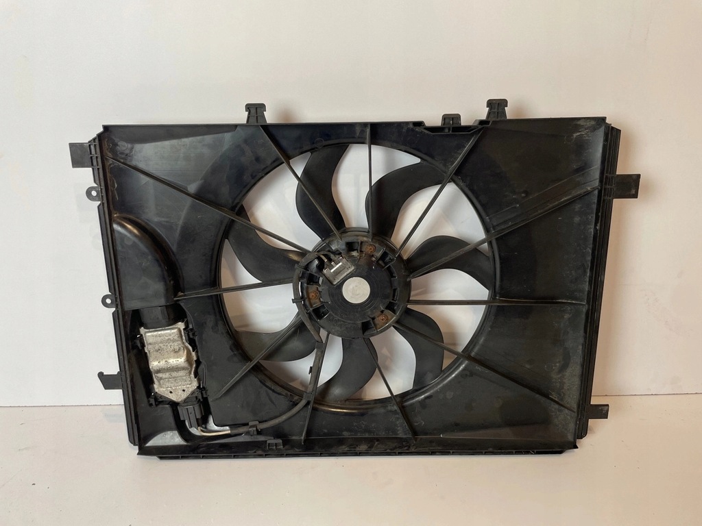 фото №11, Корпус вентилятора mercedes a klasa w176 w246