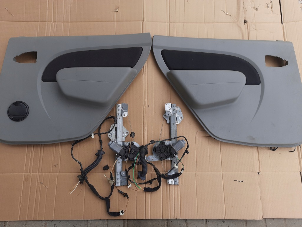 фото №1, Электрический стекло задние dacia logan sedan 05-12