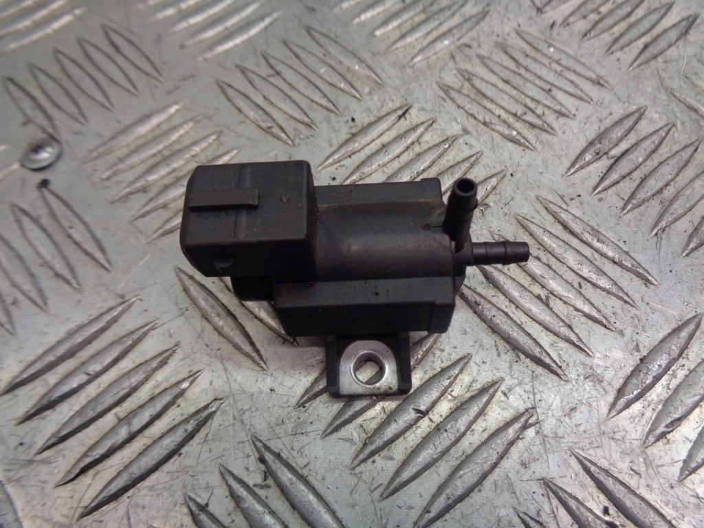 фото №1, Клапан вакуумa avensis t25 2.2 25819-0r011