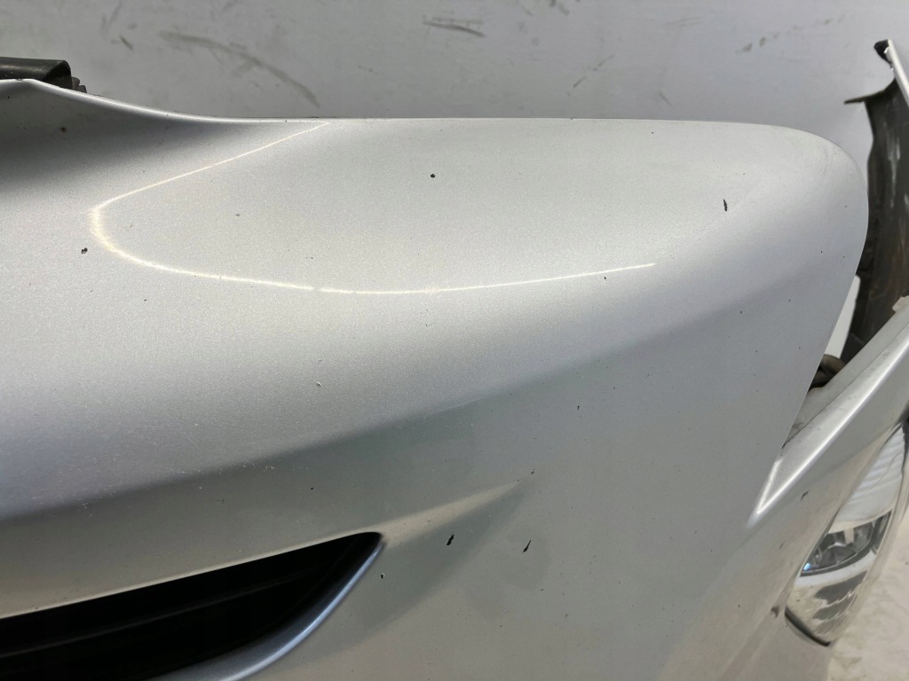 Купити Prius iv комплектний  бампер передній перед без  pdc 1f7