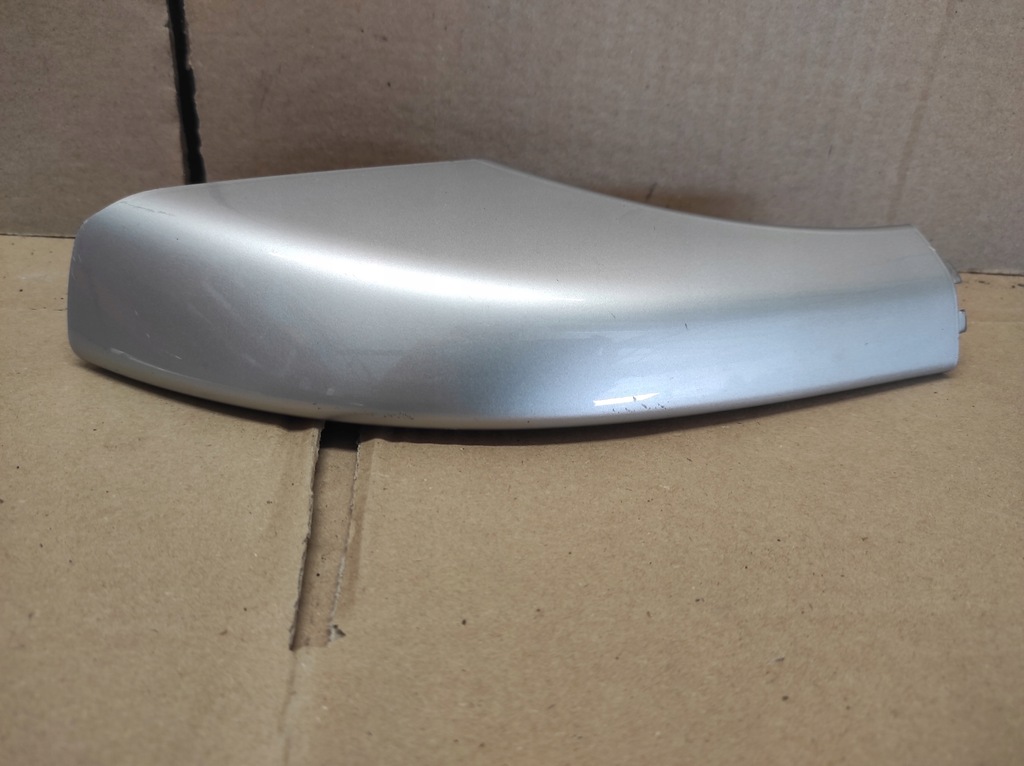 фото №1, Volvo v50 заглушка рейлинг левая задняя 31353021