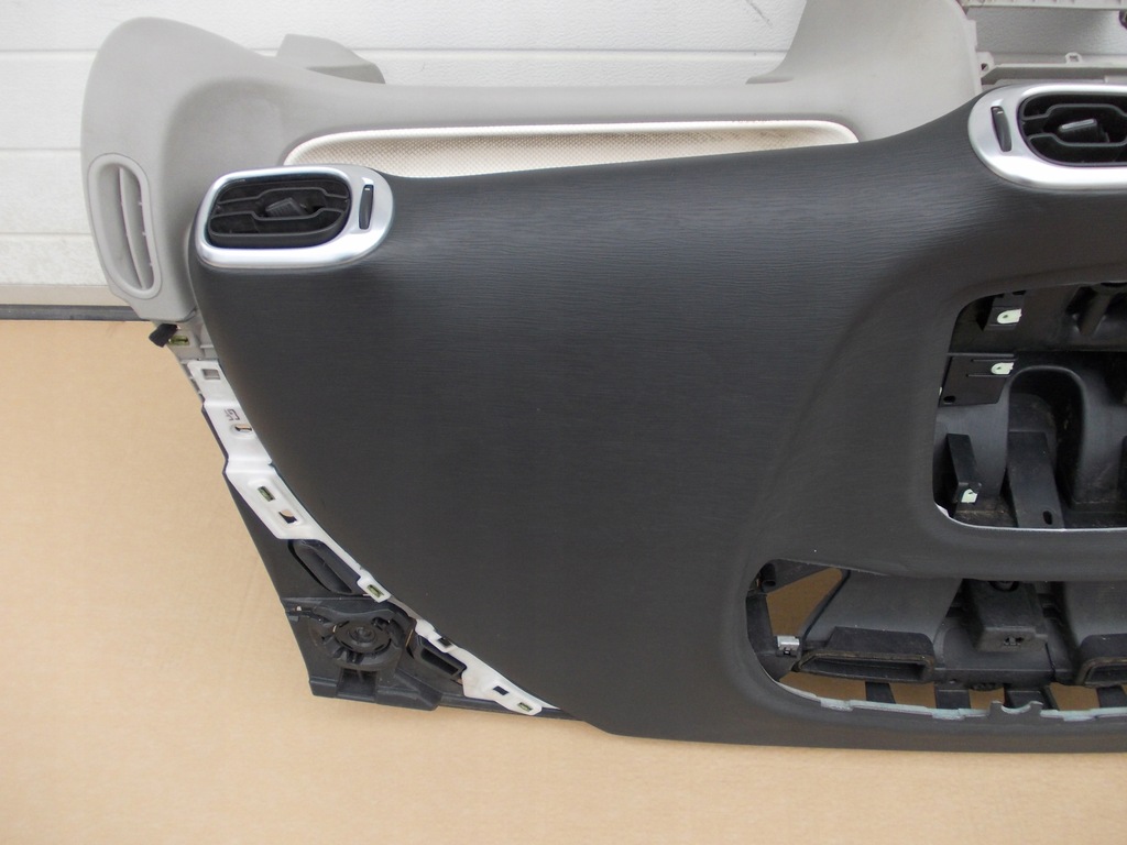 фото №12, Панель приладів подушки безпеки натягувачі citroen c3 picasso