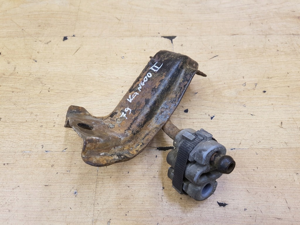 Купити Кронштейн кронштейн глушника renault kangoo 2 1.5 dci