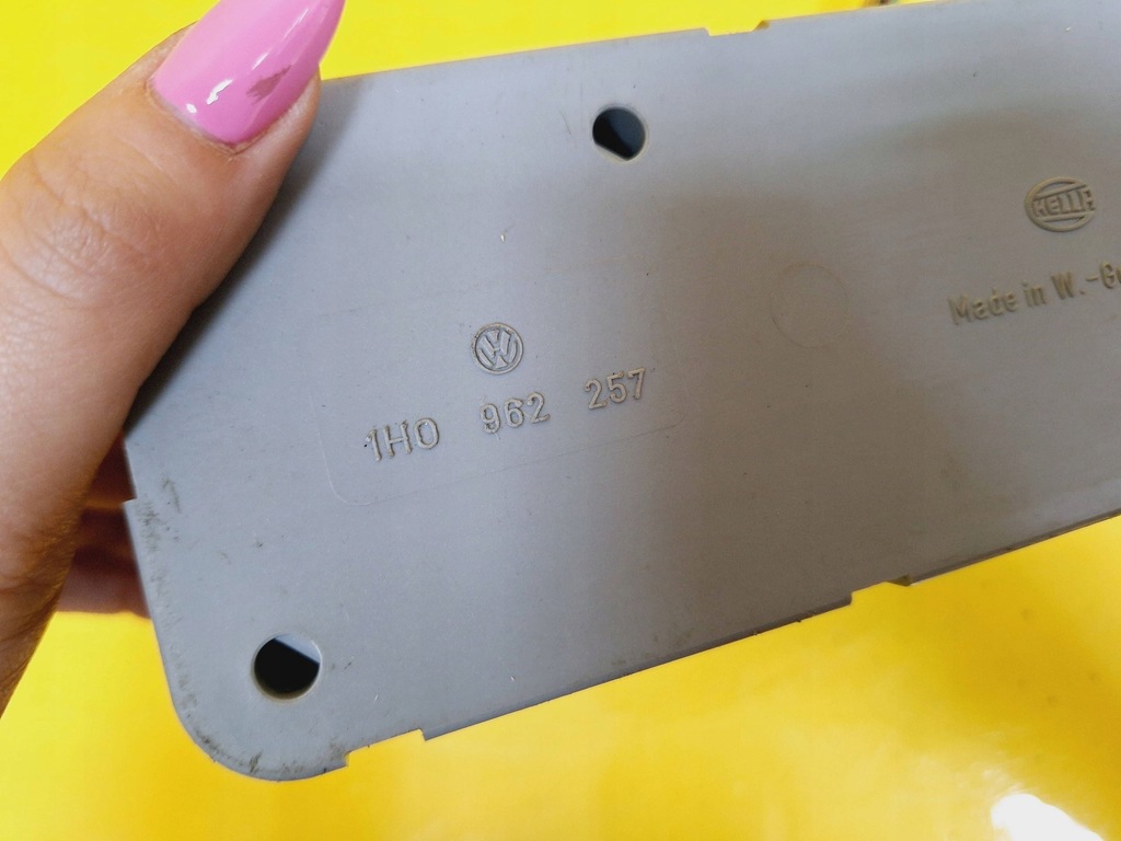 фото №7, Помпа замка центрального 1h0962257 vw volkswagen golf iii nr29